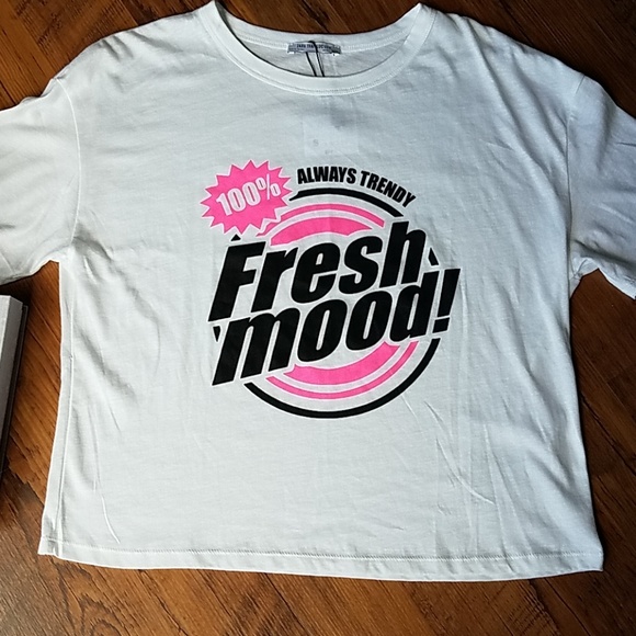 💕 NWT Zara Trafaluc Fresh Mood Short T-Shirt - Picture 3 of 5